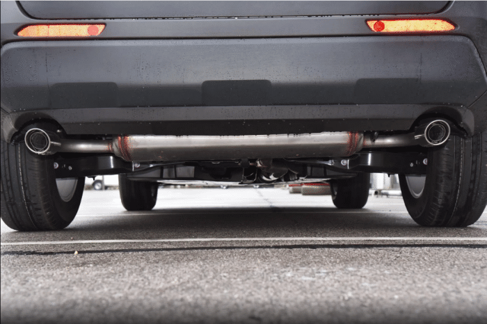 丰田RAV4荣放一口价12.48万起，配2.0L+CVT变速箱，家用怎么样？