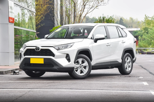丰田RAV4荣放一口价12.48万起，配2.0L+CVT变速箱，家用怎么样？