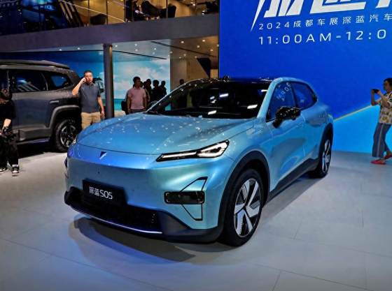 增加核心竞争力 2026款深蓝S05纯电续航增至620公里 值得入手吗？
