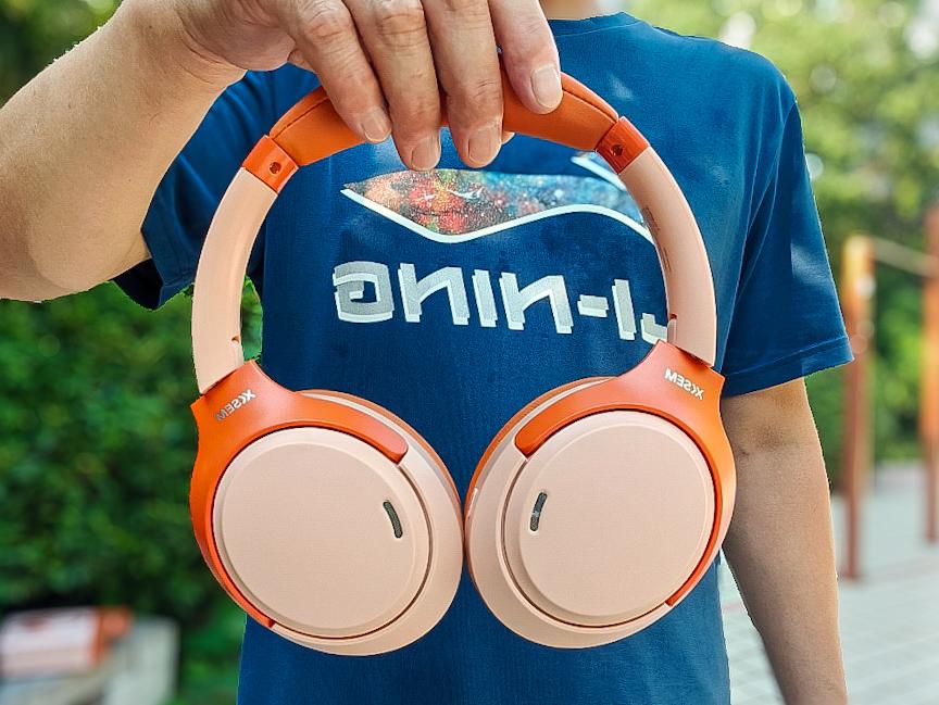 百元头戴耳机都是垃圾？实测西圣H1 Pro：听歌游戏通话全搞定