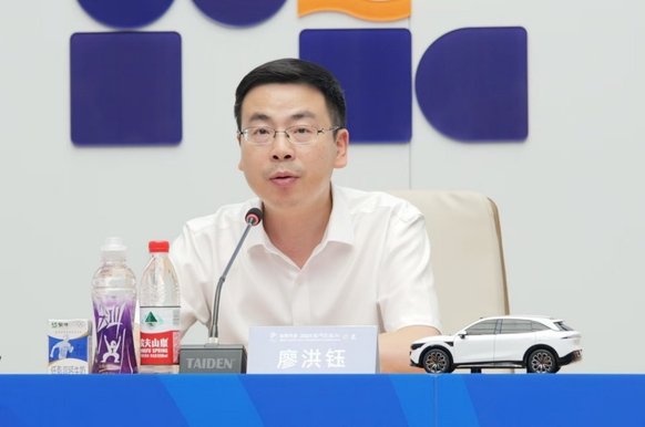 吉利汽车冠名2025-2026年度杭州马拉松