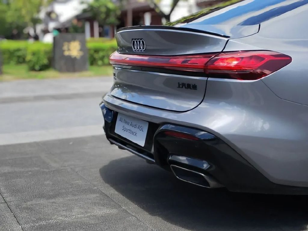 德系性能与华为乾崑智驾的碰撞！试驾上汽奥迪A5L Sportback