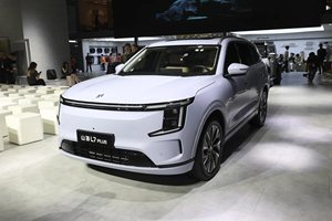 捷途放大招，"旅行小房车"5/7座可选，纯电跑220km，预售13.99万元起