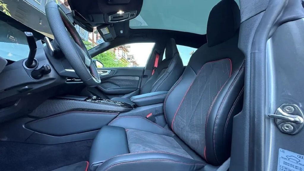 德系性能与华为乾崑智驾的碰撞！试驾上汽奥迪A5L Sportback