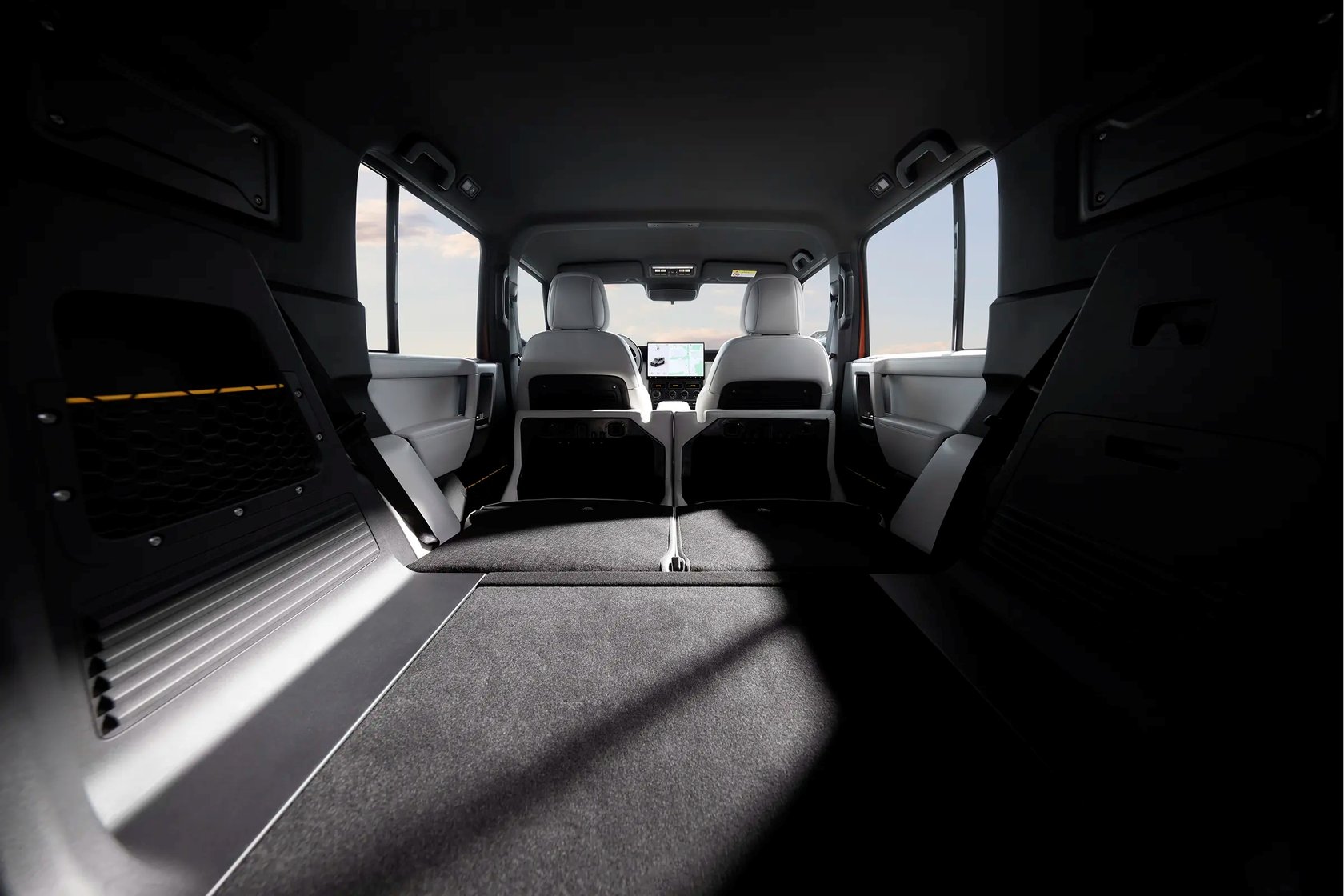 iCAR V23何以登顶销冠？15万以内办齐，又能刷街还能野！