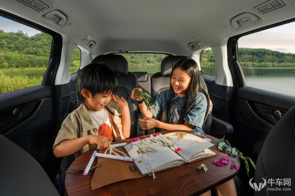 20万内唯一中大型插混MPV，星海V9越享系列上市，补贴后14.99万元起
