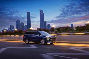 东风星海V9越享上市 补贴后14.99万起 吴镇宇实力推荐