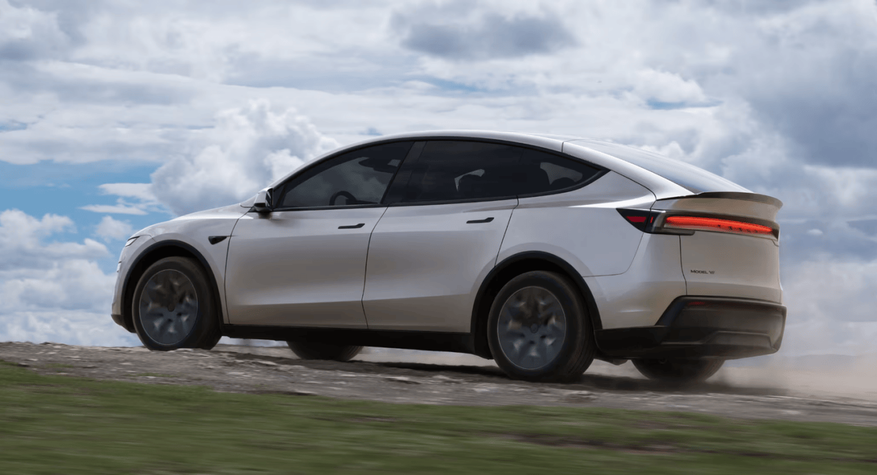 33.9万的Model Y L，其实就是特斯拉版的“理想式”降价