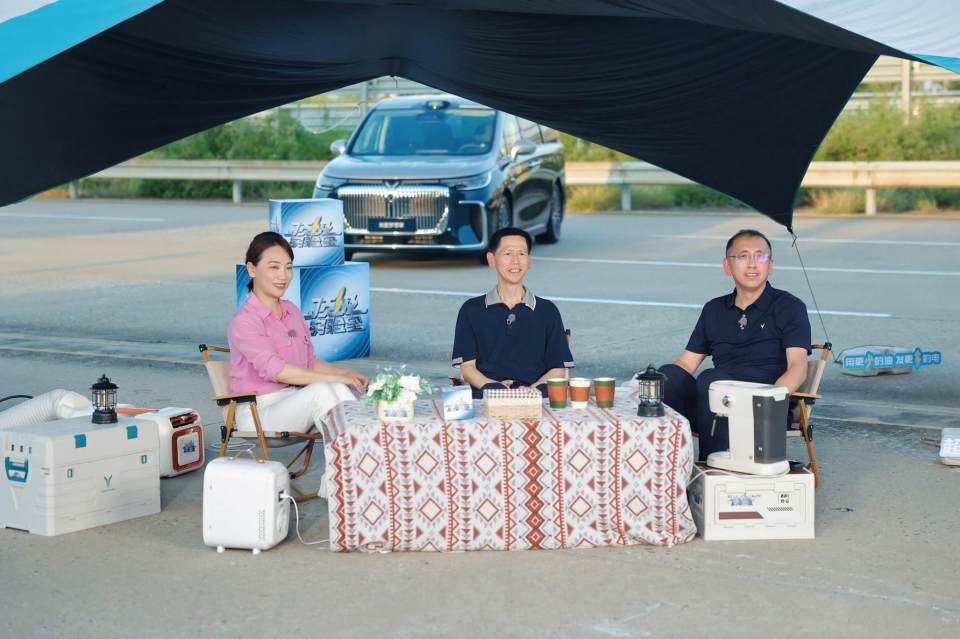重大技术突破！东风岚图发布岚海智混技术