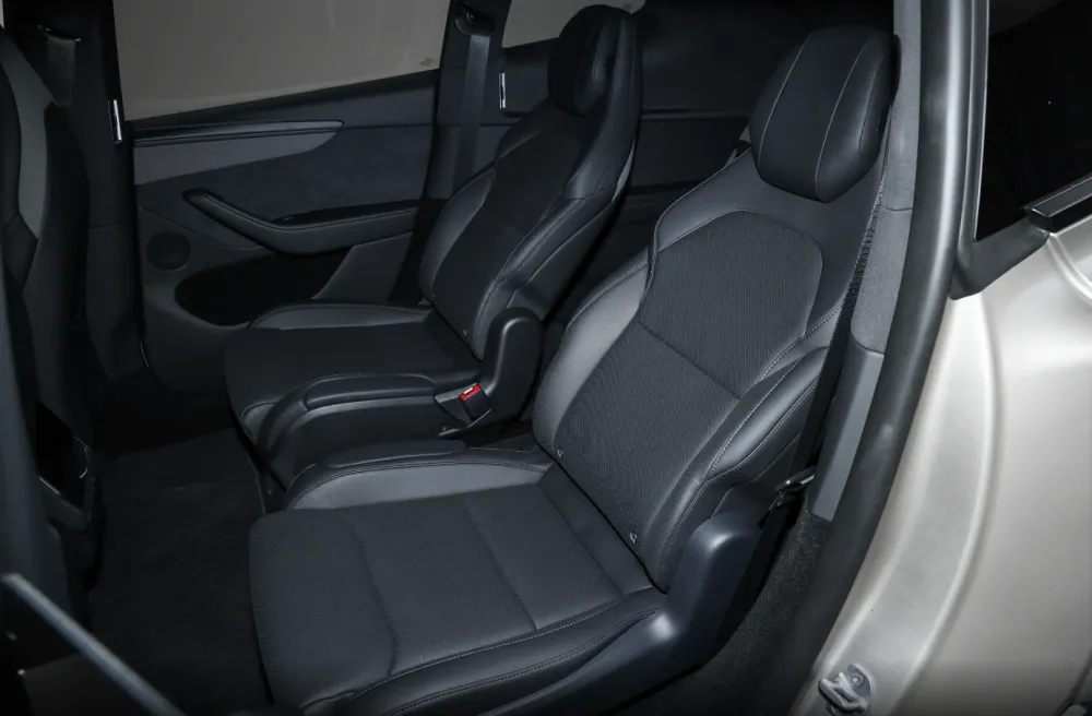 Model Y L六座版算不算生拉硬凑，有没有实力对标国产同级SUV