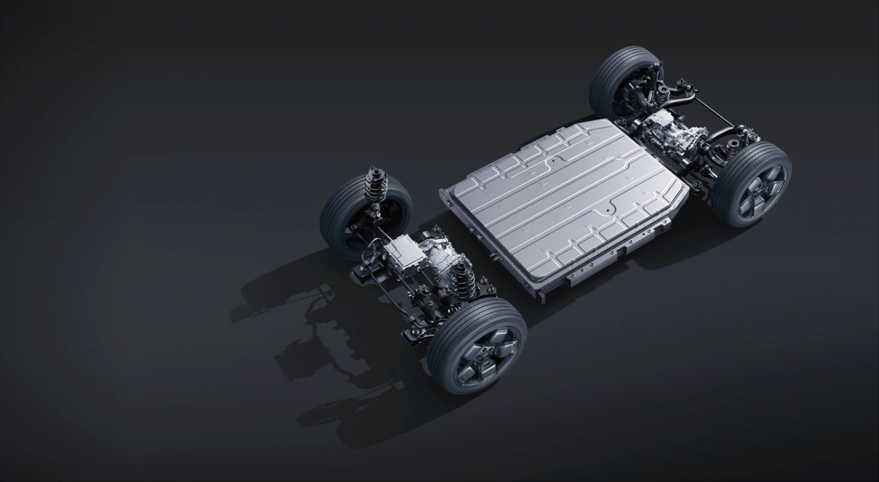 复古硬派与科技潮品的对决：iCAR V23如何以差异化优势突围