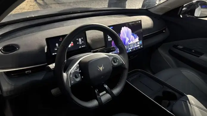 极狐T1预售价6.88万起，定位A0级精品小车，要跟全新MG4打擂