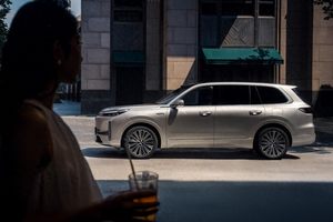 AI 赋能出行！吉利银河M9预售19.38万起：大六座SUV+无图NOA