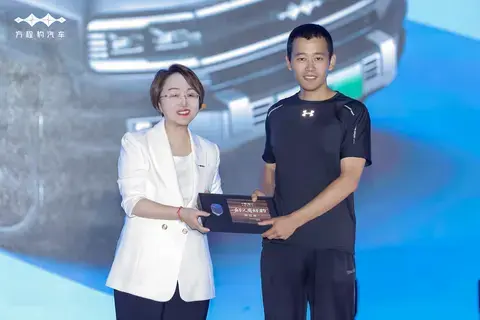 方程豹品牌两周年庆 与豹友共同探索每一份热爱 共绘美好未来