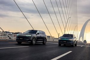 问界M8纯电出现“预制车”？网黑水平太低了！