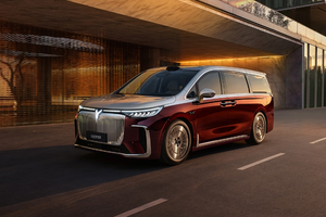 岚图混动车型实现全域800V+大电池+全温域5C超充，覆盖MPV、SUV、轿车