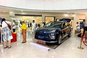 长春红旗万达盛大举行昊铂HL增程版上市发布会，点燃春城之夜