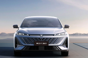 2026 款长安逸动开启预售！限时价 7.49 万起，1.5T+7DCT 动力