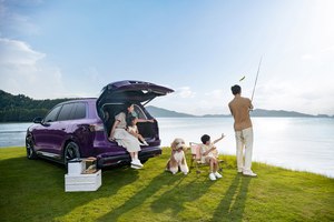 高端智造打造高端纯电，问界M8纯电版正式上市，35.98万起售