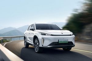 荣威D5X DMH：10万级SUV超值之选，续航1300公里