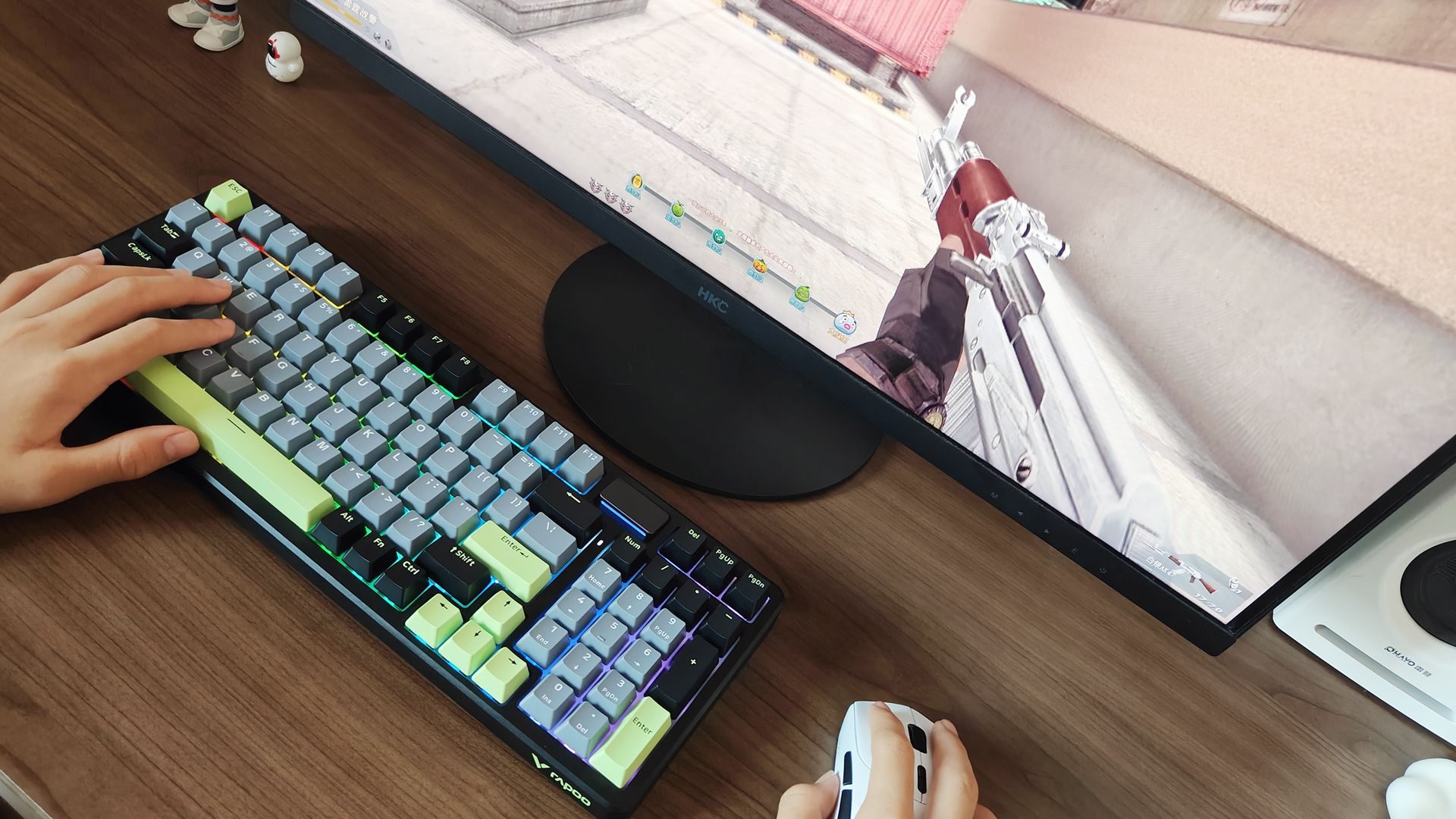雷柏V700DIY-98客制化多模机械键盘上手:实用与美学的巧妙平衡
