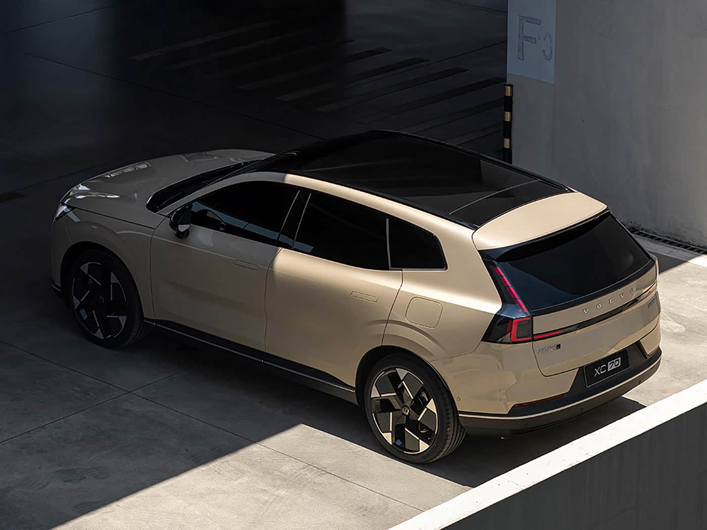 沃尔沃全新XC70上市，预售29.99万起，还是中国首发