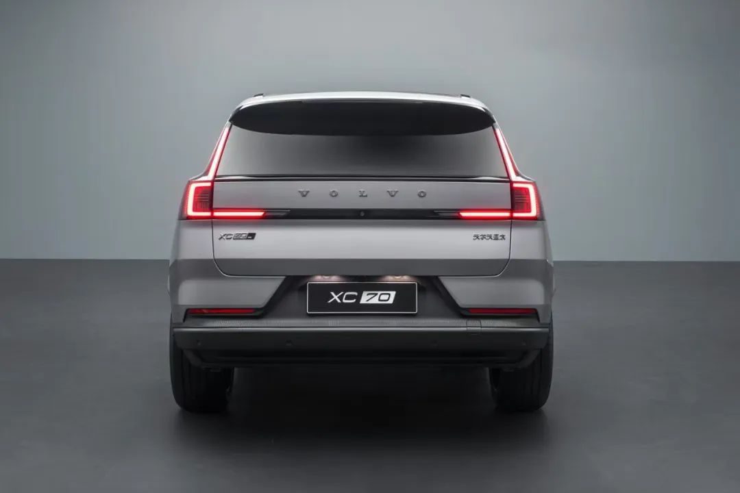 29.99万元起 沃尔沃超混车型全新XC70开启预售
