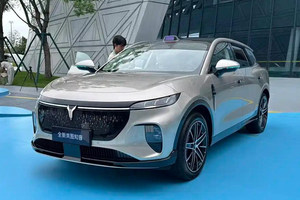 满血华为傍身！全新岚图知音，20万级纯电SUV新首选？