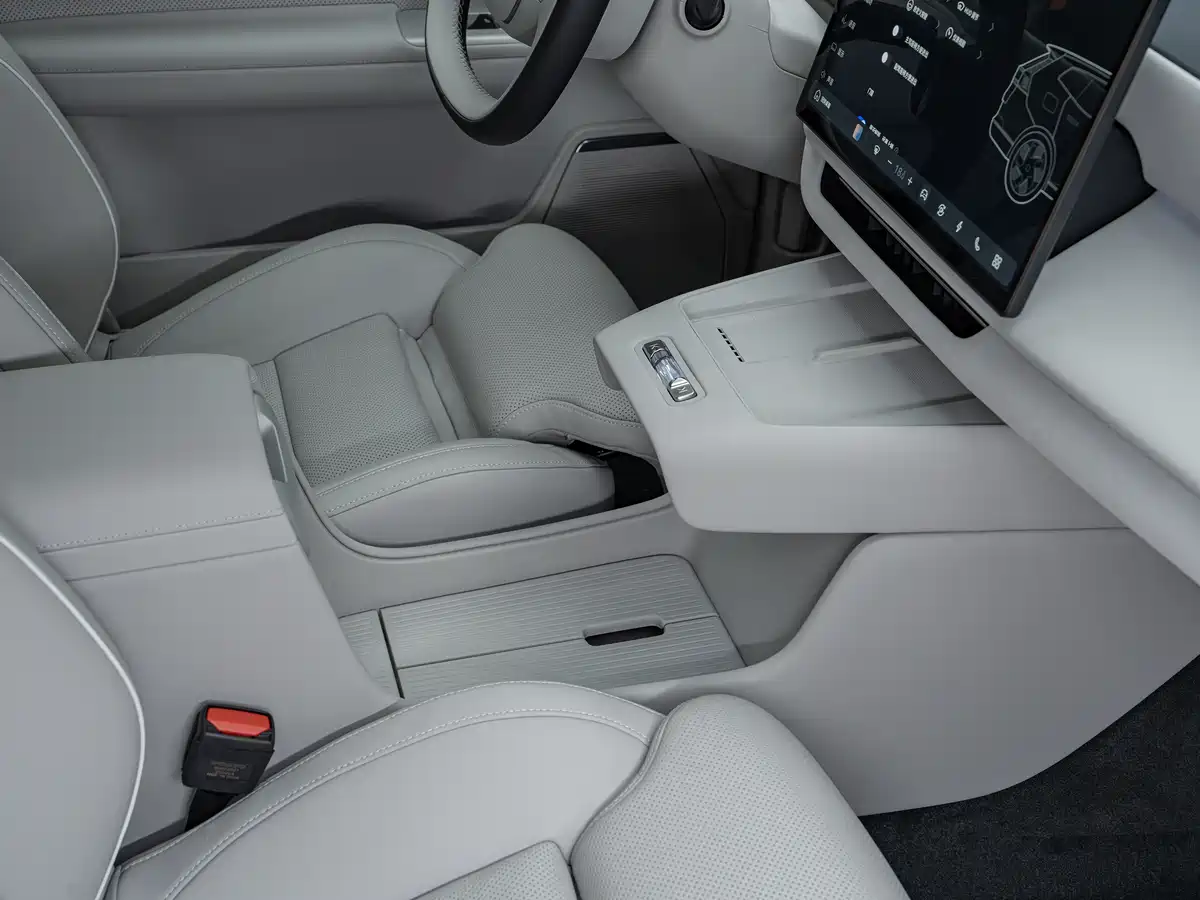 沃尔沃全新XC70上市，预售29.99万起，还是中国首发