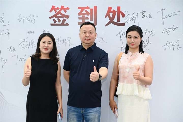 汽车美学，宽窄智慧 第二届中国车市品牌盛典（成都之夜）圆满落幕