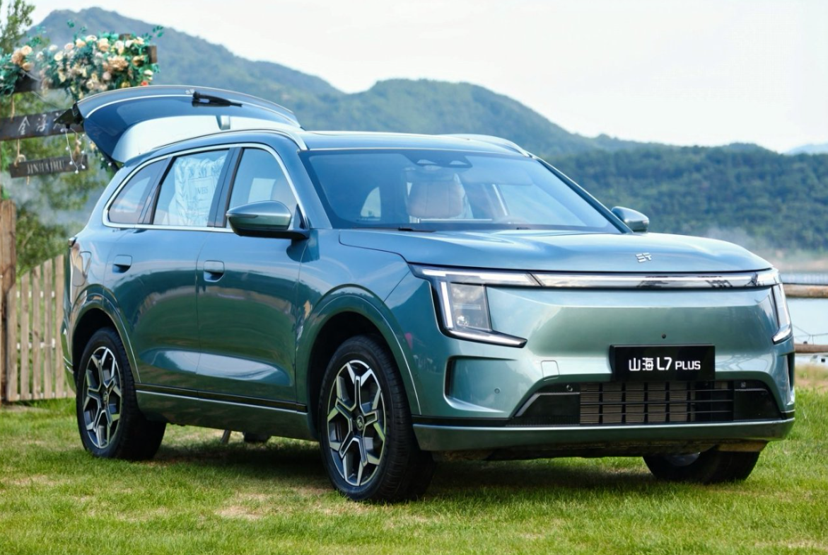 11万就能买到的豪华7座电混SUV？捷途山海L7 PLUS到底香不香
