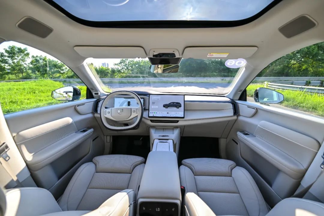 29.99万元起 沃尔沃超混车型全新XC70开启预售