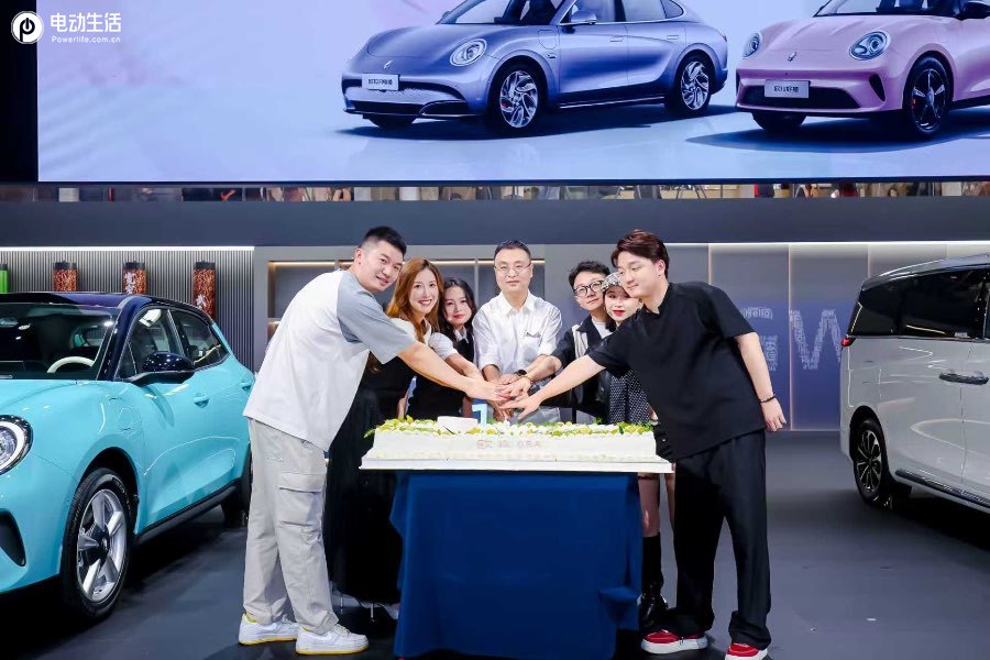 2025成都车展：52万用户同行70亿公里，欧拉七周年经典再启航