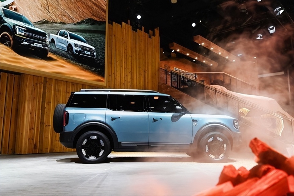首款全地形露营SUV——福特智趣烈马全球首发