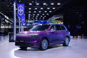 以“新豪华”矩阵引领智能出行新风尚，问界闪耀2025年成都车展