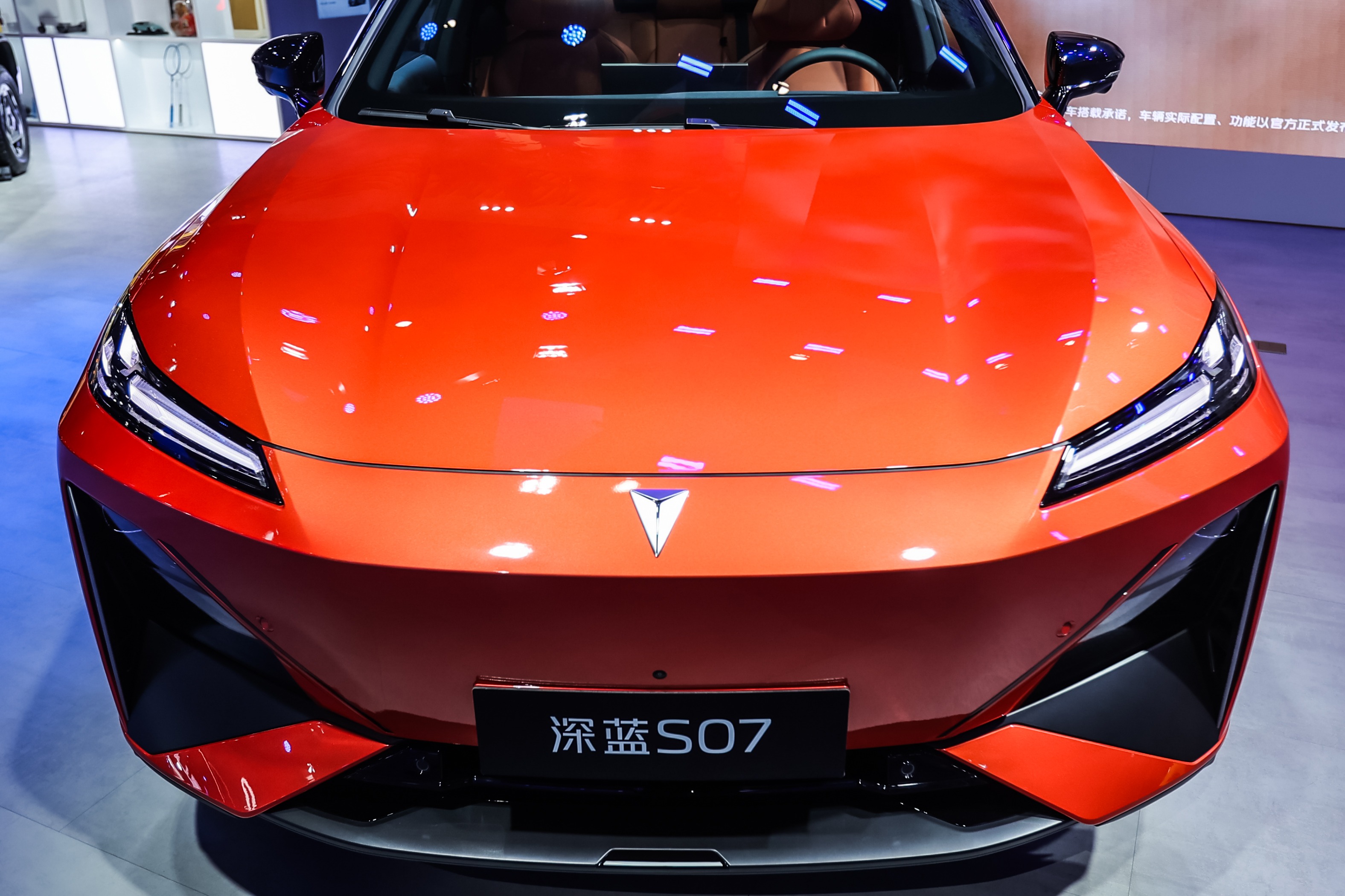 成都车展直击！新央企深蓝S07杀疯了，豪华智能全拉满，这才是中型SUV天花板