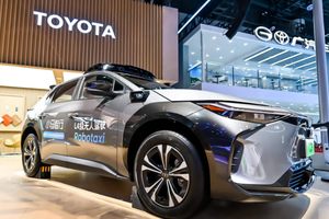 TOYOTA bZ纯电动专属系列再次家族独立出展 闪耀亮相成都车展