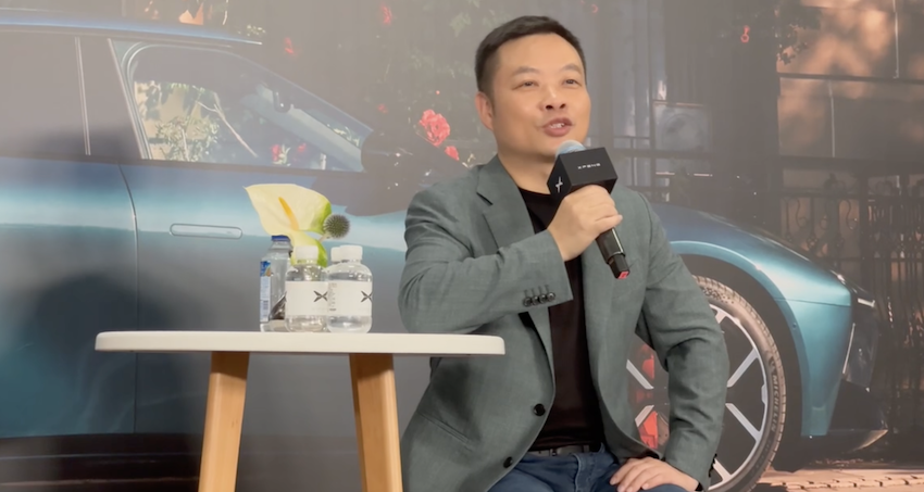 何小鹏，上了马斯克的贼船？！