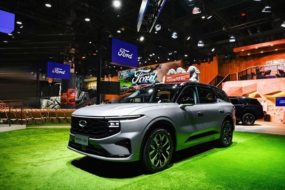 首款全地形露营SUV——福特智趣烈马全球首发