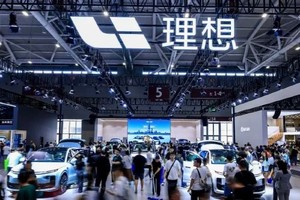 李想拯救理想