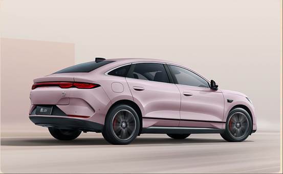 秦L EV上新545KM云辇型 七夕宠粉限时狂欢价12.98万元