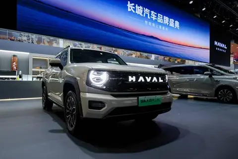 Hi4 与全家共赴热爱！哈弗携新阵容登陆成都车展