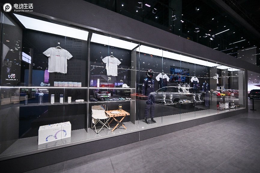成都车展：全新凌渡L上市11.99万元起，上汽大众携出众阵容亮相