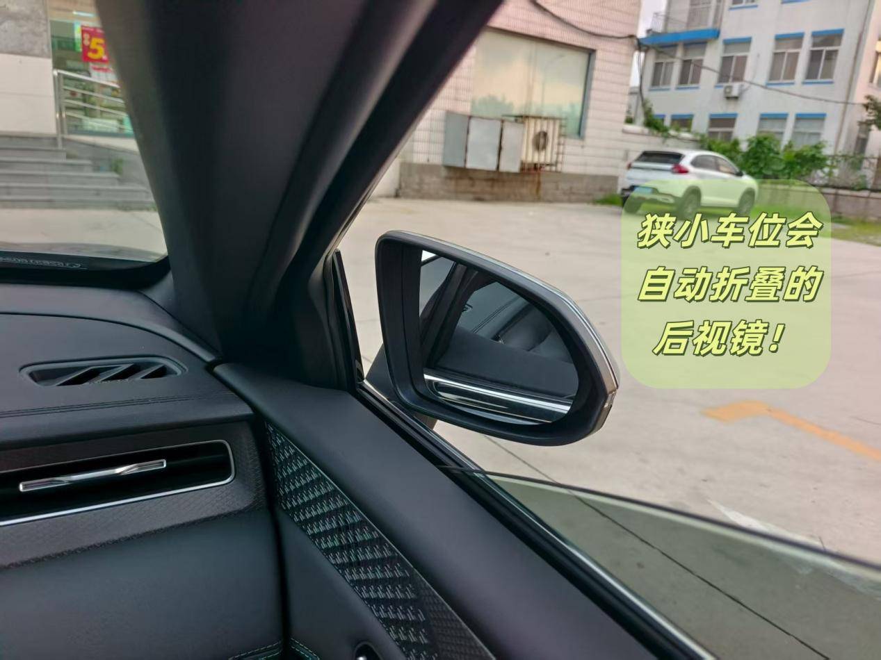 秦PLUS DM-i智驾版：自动泊车让通勤生活更省心！