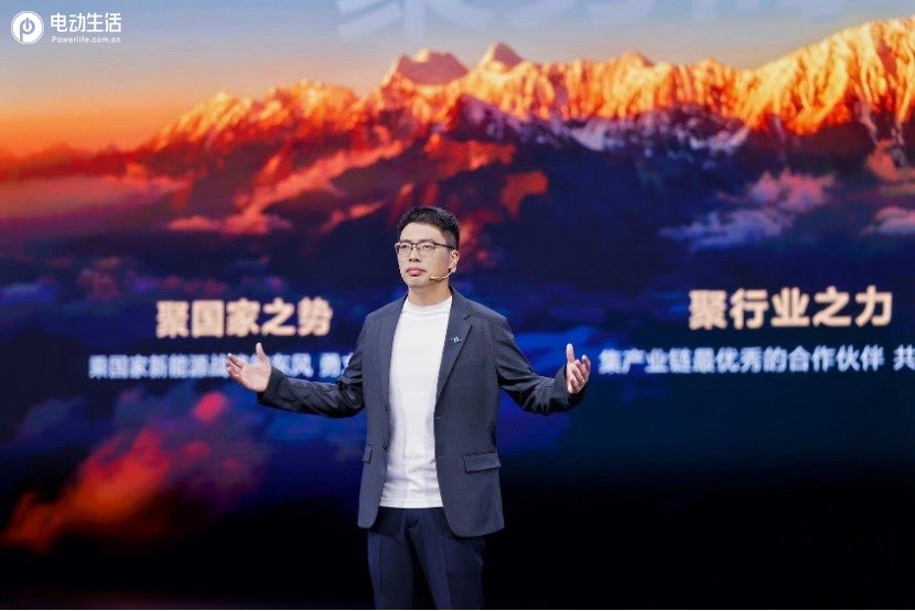 大6座舒适“头等舱”，2026款东风奕派eπ008限时价17.36万元起