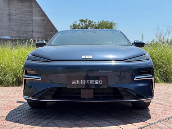 试驾吉利银河星耀8，为什么说它是钓鱼佬的好搭子？