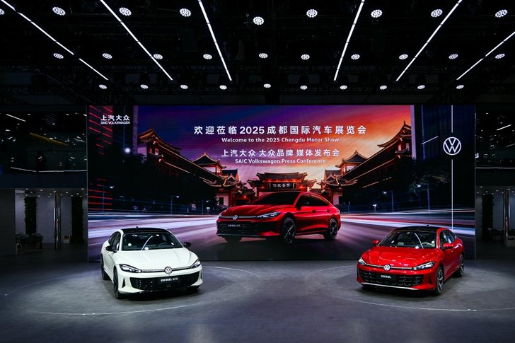 全新凌渡L GTS仅13.99万元起 享受2.0T高性能GT轿跑