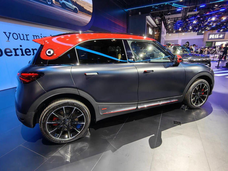 2026款smart #1 BRABUS性能版以暴力美学重塑都市性能车定义