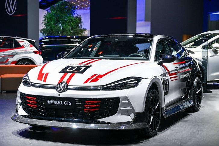 全新凌渡L GTS仅13.99万元起 享受2.0T高性能GT轿跑