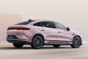 秦L EV云辇型搭载云辇-C、高速爆胎稳行系统 七夕惊爆价12.98万元